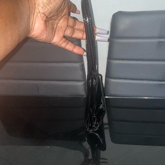 Small Black Patent Telfar Bag - Picture 4 of 9